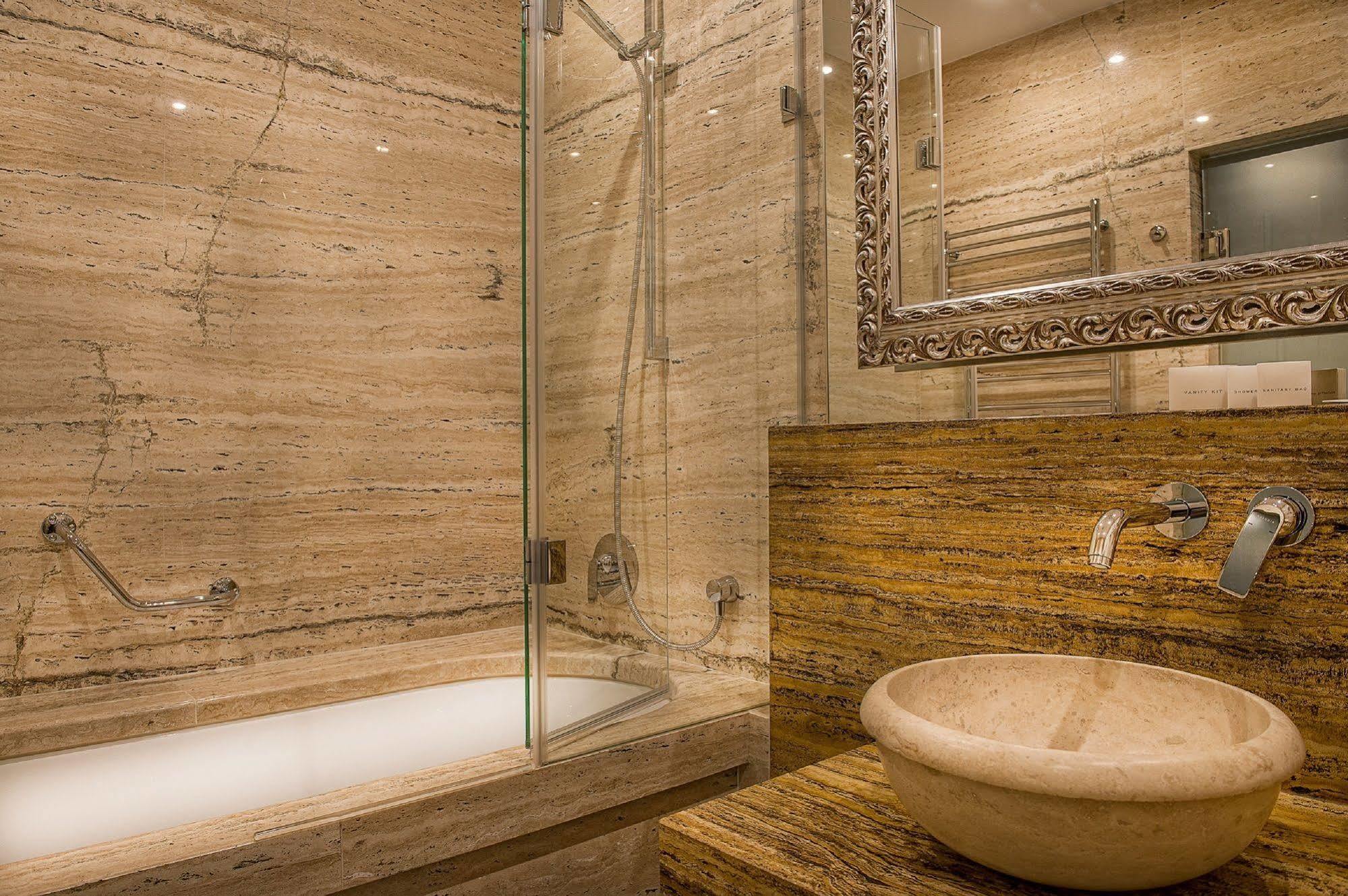 Villa Plaza Boutique Hotel & Spa プレショフ エクステリア 写真