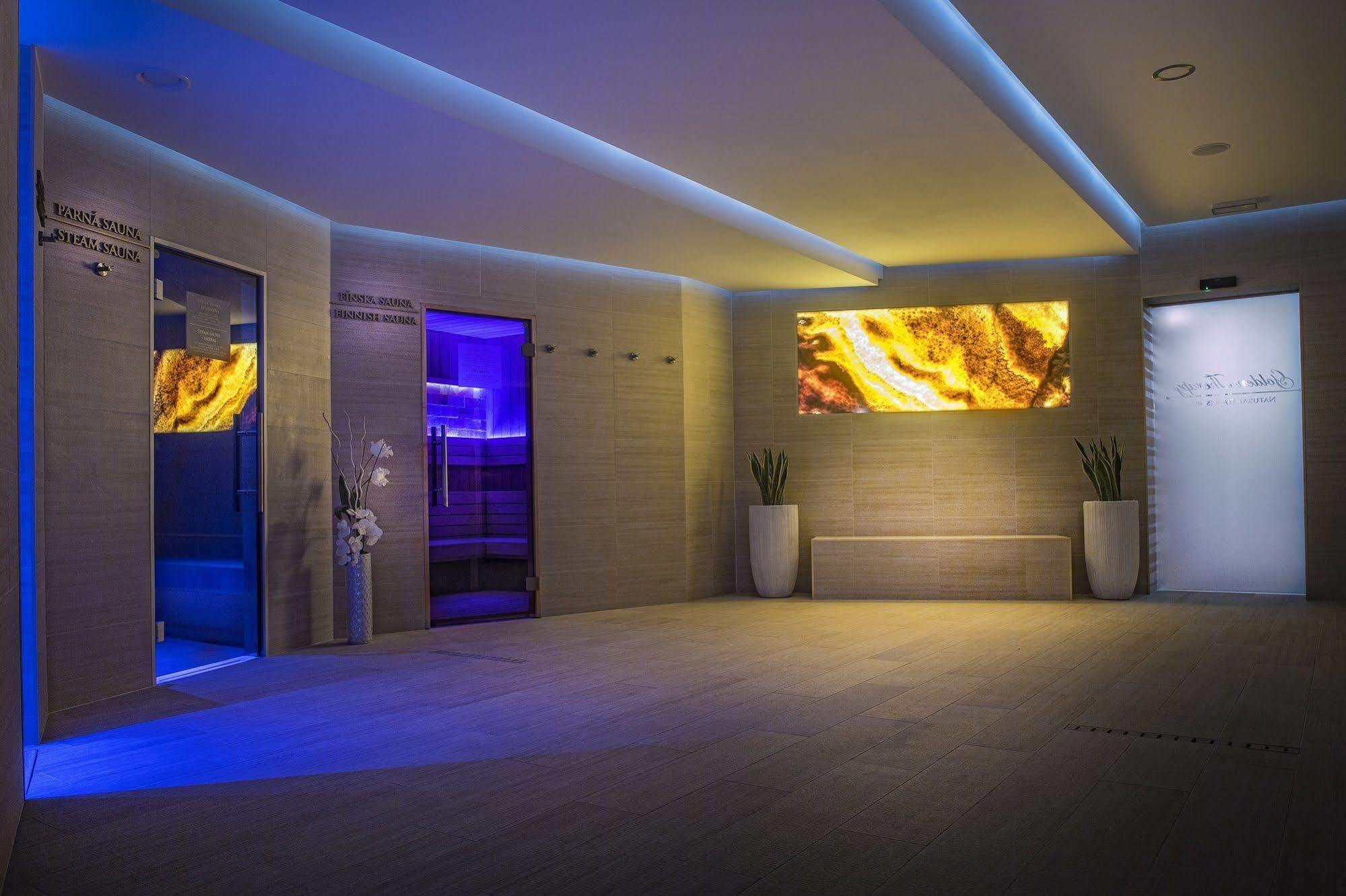 Villa Plaza Boutique Hotel & Spa プレショフ エクステリア 写真